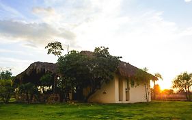 Hotel y Villas Los Pirules by Rotamundos